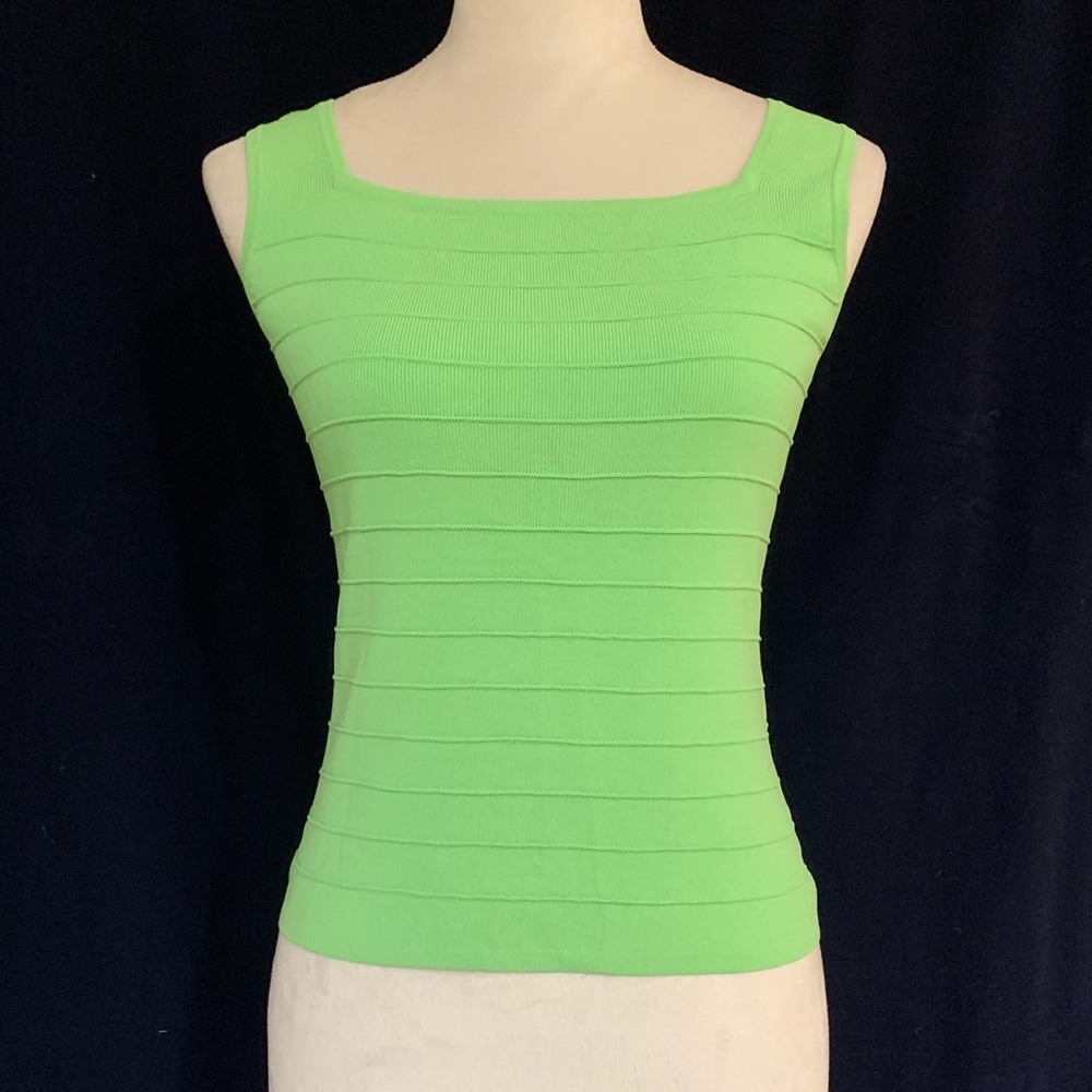 Joseph A. petite SzSm green pattern stretch sleeveless top